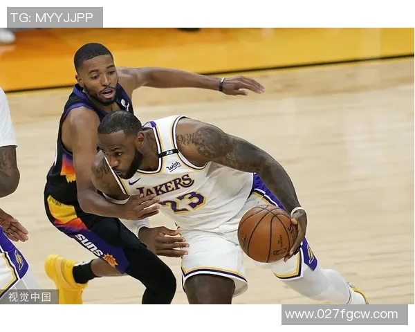 太阳与湖人激战再续NBA季后赛精彩对决引发球迷热议与期待